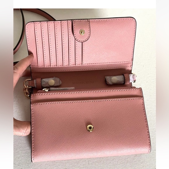 New Michael Kors Jet Set Travel Medium Phone Crossbody Saffiano Leather Primrose - Picture 4 of 7